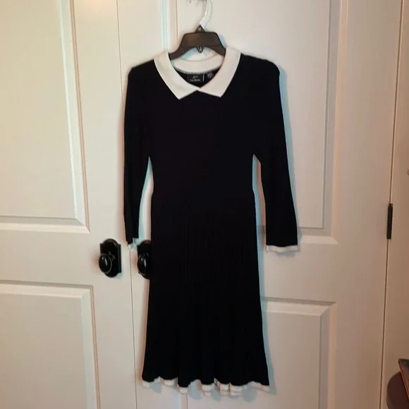 Lemmie for Nina Leonard sweater dress. Size medium. - Picture 1 of 3